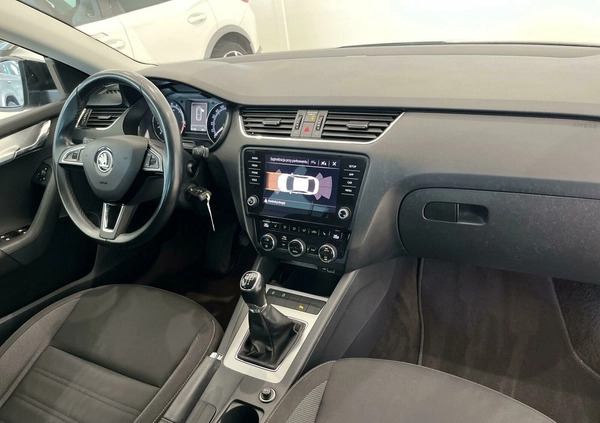 Skoda Octavia cena 64900 przebieg: 101971, rok produkcji 2019 z Bisztynek małe 277